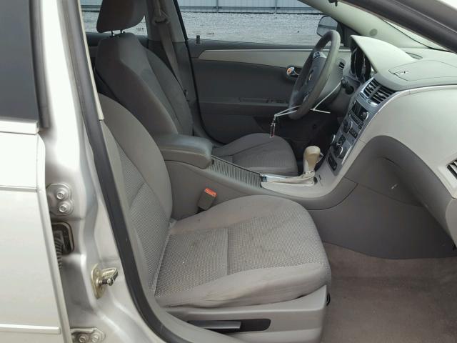 1G1ZB5E15BF212398 - 2011 CHEVROLET MALIBU LS SILVER photo 5