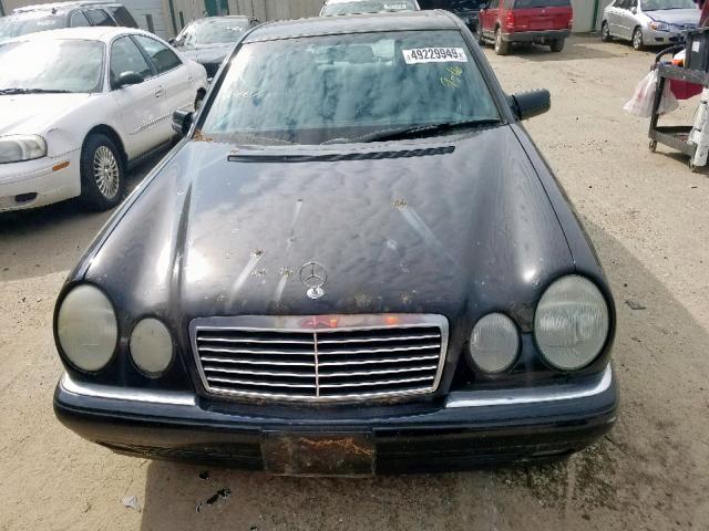 WDBJF65F1WA529073 - 1998 MERCEDES-BENZ E 320 BLACK photo 9