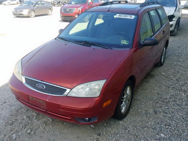 1FAFP36N95W201397 - 2005 FORD FOCUS ZXW RED photo 2