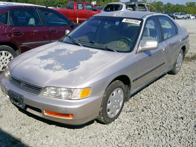 JHMCD5631VC000724 - 1997 HONDA ACCORD LX SILVER photo 2