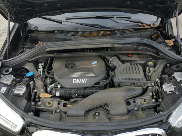 WBXHT3C33H5F72671 - 2017 BMW X1 XDRIVE2 GREEN photo 7