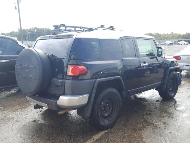 JTEZU11F570016706 - 2007 TOYOTA FJ CRUISER BLACK photo 4