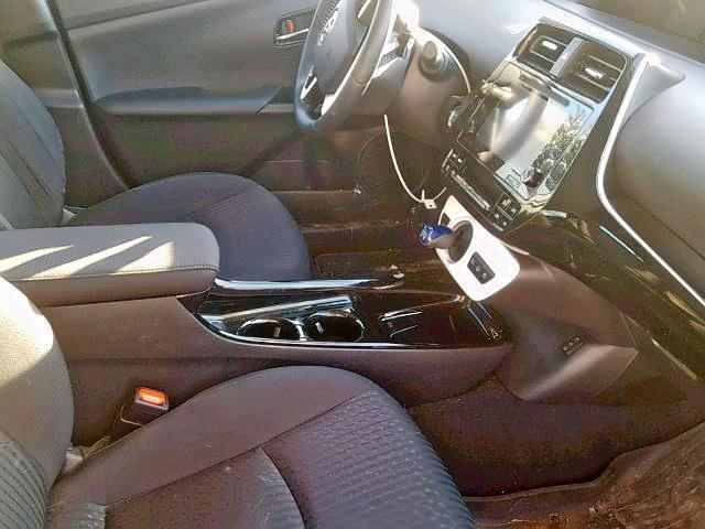 JTDKARFP2H3039116 - 2017 TOYOTA PRIUS PRIM 蓝色 照片 5