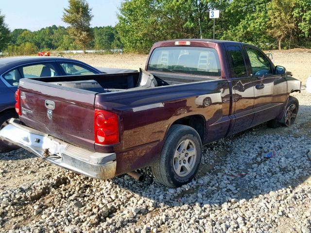 1D7HE42K35S163320 - 2005 DODGE DAKOTA SLT BROWN photo 4