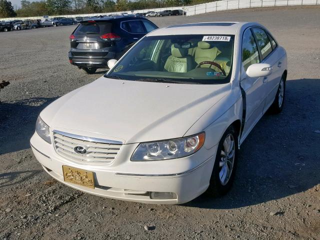 KMHFC46F87A162592 - 2007 HYUNDAI AZERA SE WHITE photo 2