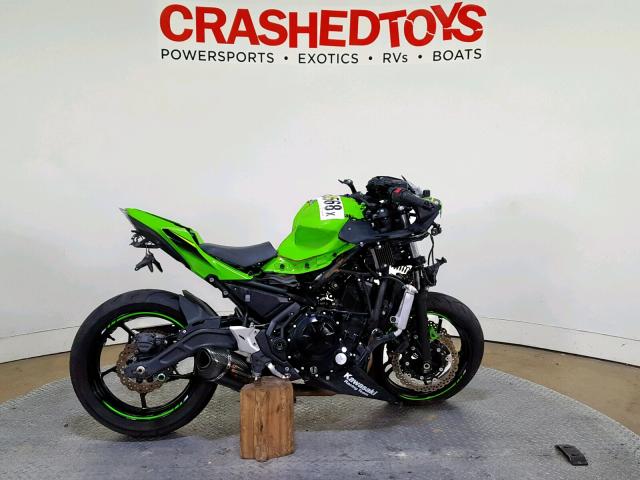 JKAEXEK19JDA13096 - 2018 KAWASAKI EX650 F GREEN photo 1