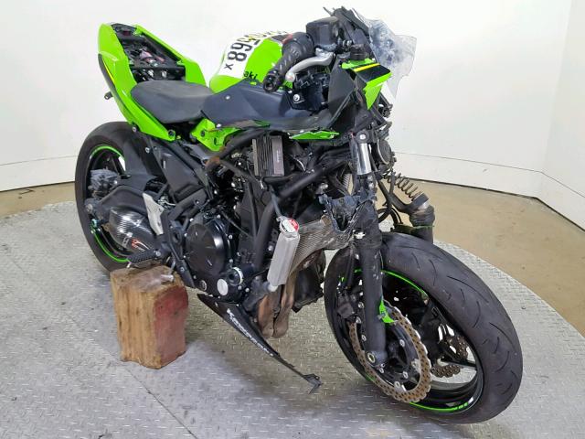 JKAEXEK19JDA13096 - 2018 KAWASAKI EX650 F GREEN photo 2