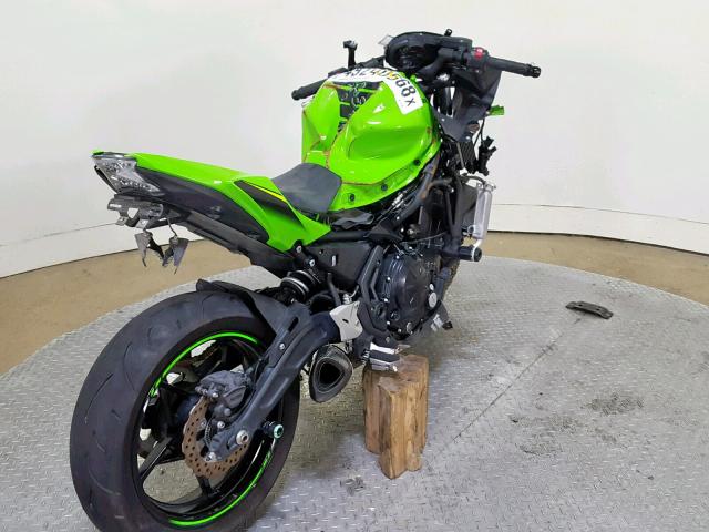 JKAEXEK19JDA13096 - 2018 KAWASAKI EX650 F GREEN photo 8