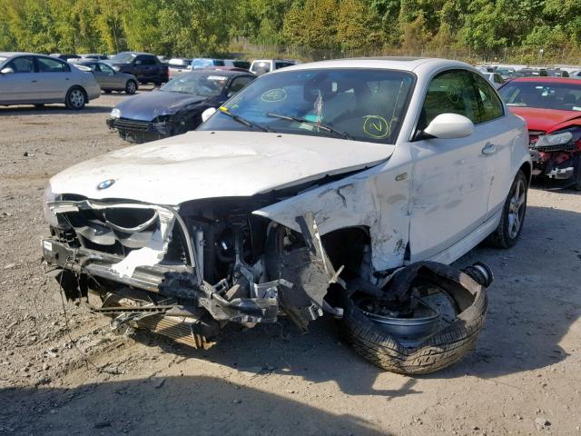 WBAUC73528VF25522 - 2008 BMW 135 I WHITE photo 2