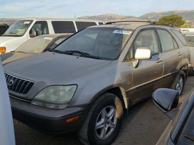 JTJHF10U120253208 - 2002 LEXUS RX 300 BEIGE photo 2