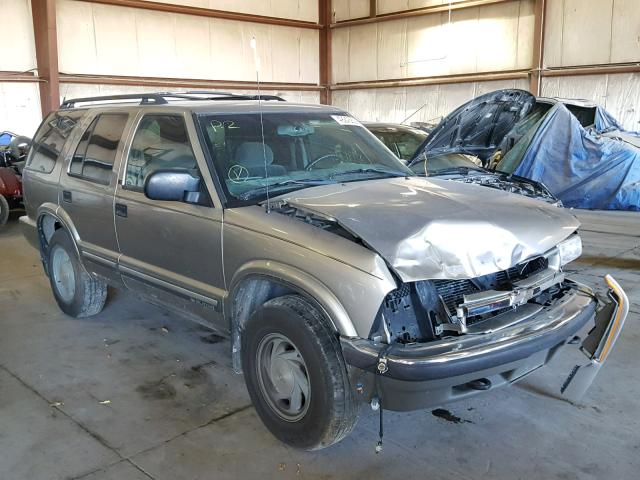 1GNDT13W212114898 - 2001 CHEVROLET BLAZER GRAY photo 1