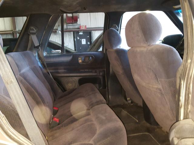 1GNDT13W212114898 - 2001 CHEVROLET BLAZER GRAY photo 6