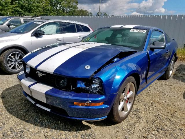 1ZVHT82H585175562 - 2008 FORD MUSTANG GT BLUE photo 2