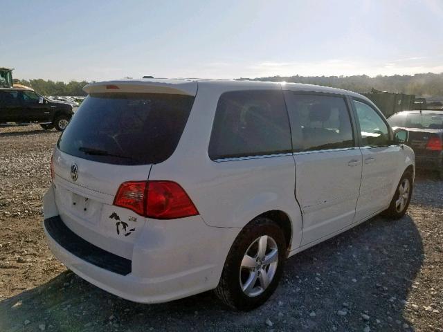 2V4RW3D12AR230825 - 2010 VOLKSWAGEN ROUTAN SE WHITE photo 4