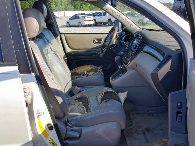 JTEGF21AX10026635 - 2001 TOYOTA HIGHLANDER WHITE photo 5