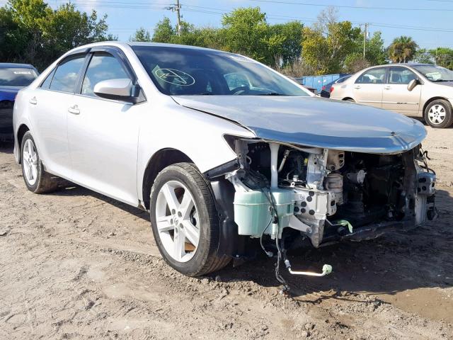 4T1BF1FKXCU202360 - 2012 TOYOTA CAMRY BASE SILVER photo 1