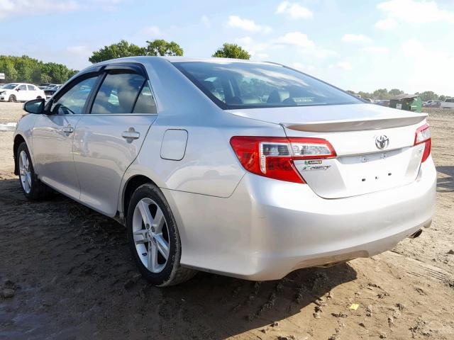 4T1BF1FKXCU202360 - 2012 TOYOTA CAMRY BASE SILVER photo 3