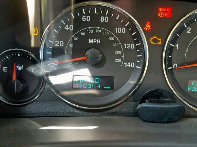 1J8HH48K86C216218 - 2006 JEEP COMMANDER თაფლისფერი ფოტო 8