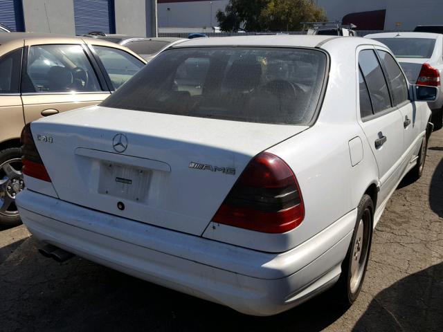 WDBHA33E6XF782819 - 1999 MERCEDES-BENZ C 43 WHITE photo 4