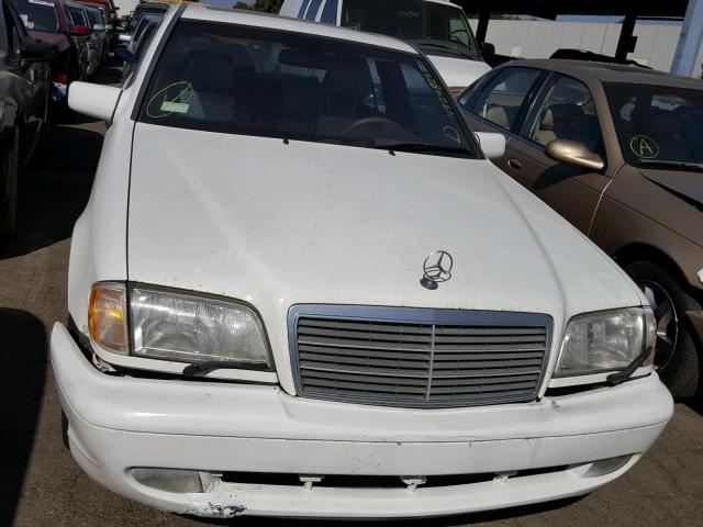 WDBHA33E6XF782819 - 1999 MERCEDES-BENZ C 43 WHITE photo 9