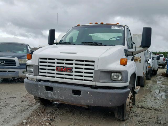 1GDE5C1205F524600 - 2005 GMC C5500 C5C0 WHITE photo 2