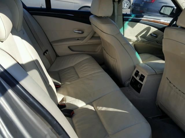 WBANV13508CZ56199 - 2008 BMW 528 XI SILVER photo 6