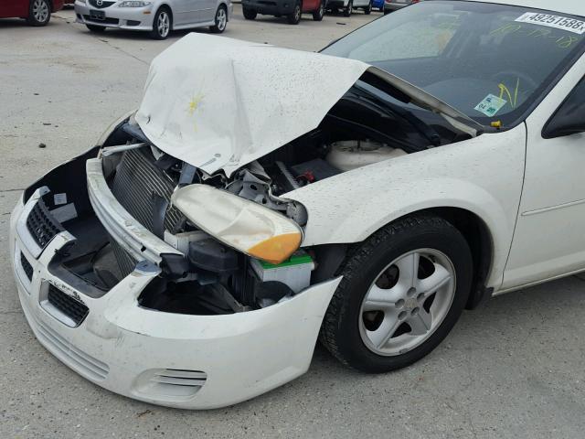 1B3EL36R04N264267 - 2004 DODGE STRATUS SE WHITE photo 9