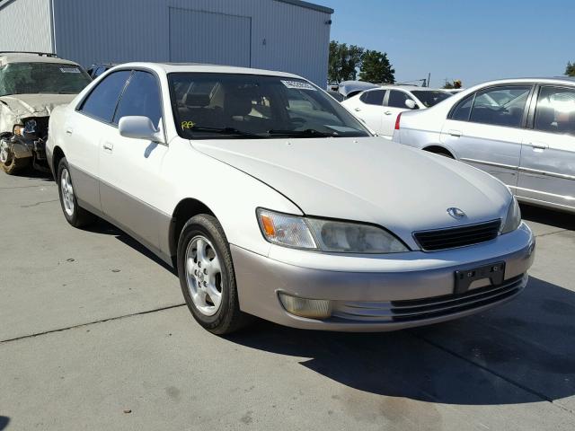 JT8BF22G9V0020489 - 1997 LEXUS ES 300 WHITE photo 1