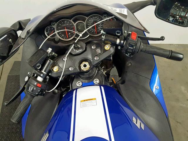 JS1GX72B8H2100519 - 2017 SUZUKI GSX1300 RA BLUE photo 8