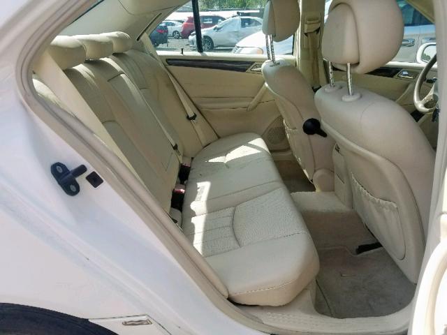 WDBRF87H36F793315 - 2006 MERCEDES-BENZ C 350 4MAT WHITE photo 6