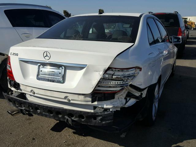 WDDGF4HB4DR296352 - 2013 MERCEDES-BENZ C 250 WHITE photo 4