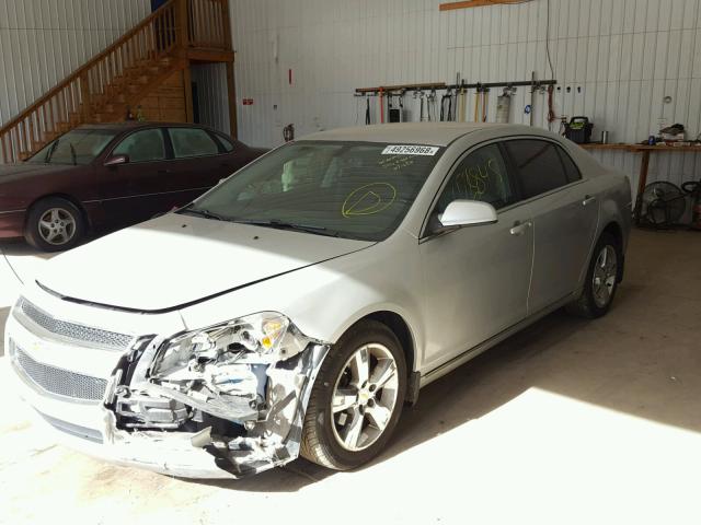 1G1ZD5EB4A4156192 - 2010 CHEVROLET MALIBU 2LT SILVER photo 2