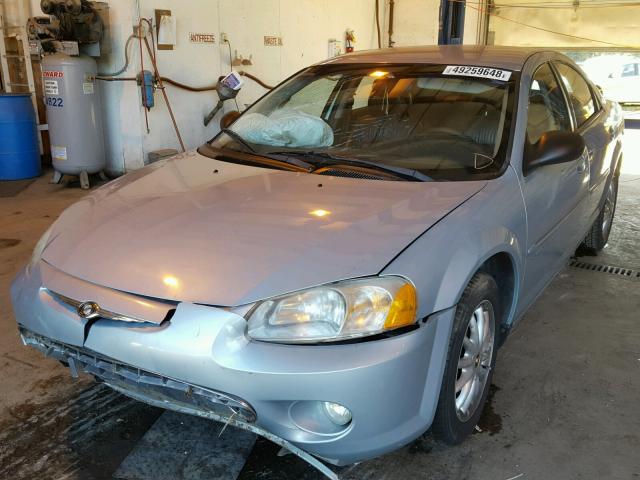 1C3AL56U01N677576 - 2001 CHRYSLER SEBRING LX SILVER photo 2