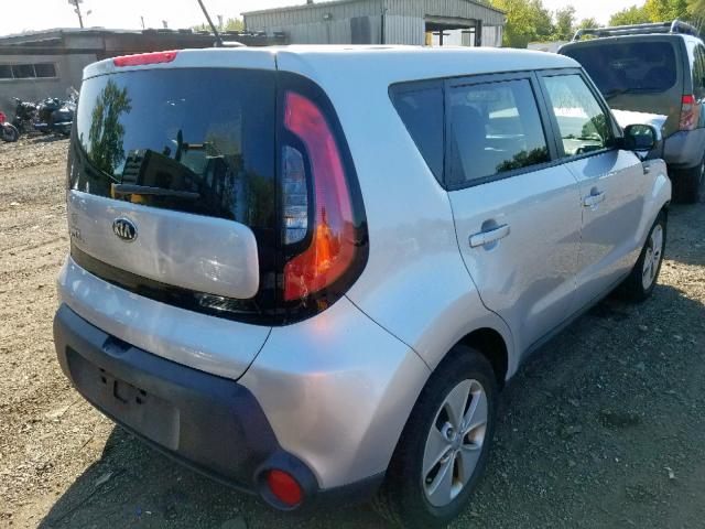 KNDJN2A21E7720617 - 2014 KIA SOUL SILVER photo 4