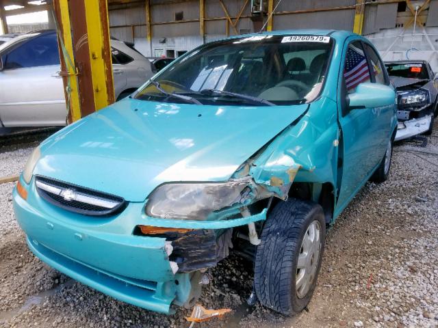 KL1TD52675B445760 - 2005 CHEVROLET AVEO BASE GREEN photo 2