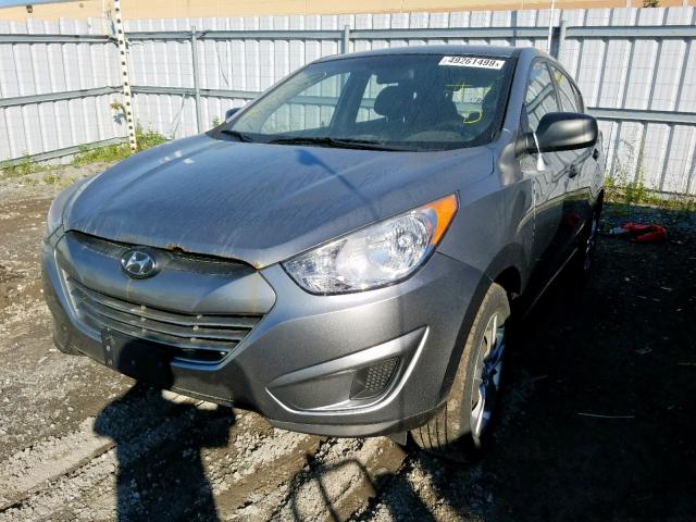 KM8JT3AC5CU381102 - 2012 HYUNDAI TUCSON GL GRAY photo 2