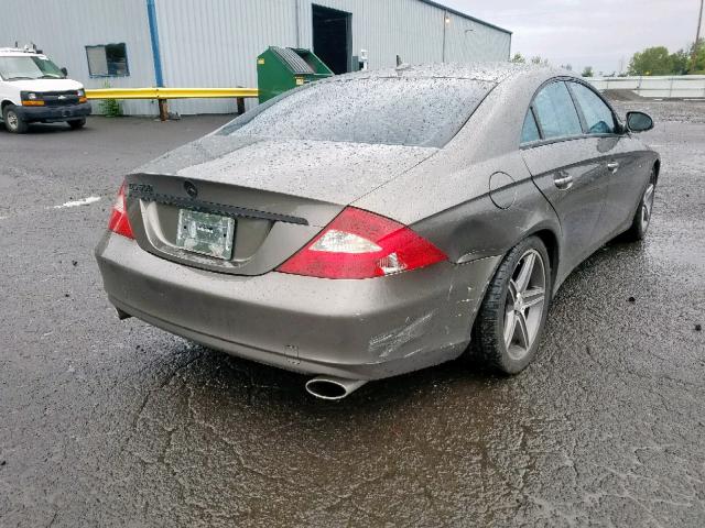 WDDDJ72X47A091799 - 2007 MERCEDES-BENZ CLS 550 BROWN photo 4