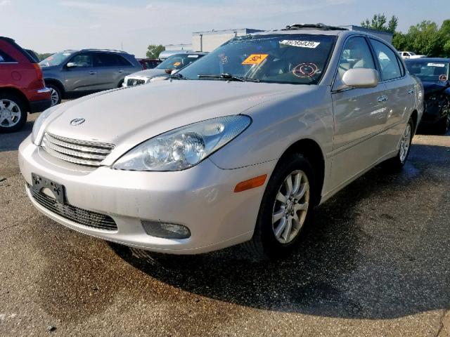 JTHBF30G025008058 - 2002 LEXUS ES 300 SILVER photo 2