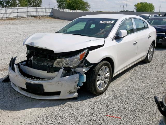 1G4GB5EG0AF110990 - 2010 BUICK LACROSSE C WHITE photo 2