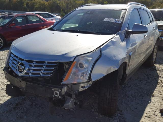 3GYFNCE30DS587499 - 2013 CADILLAC SRX LUXURY SILVER photo 2