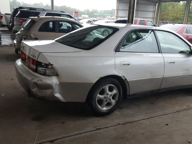 JT8BF28G0X5055872 - 1999 LEXUS ES 300 WHITE photo 9