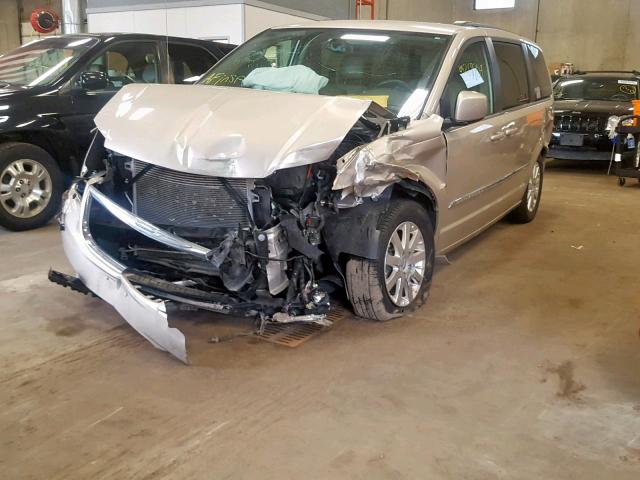 2C4RC1BG7FR546498 - 2015 CHRYSLER TOWN & COU TAN photo 2