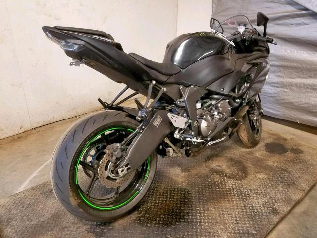 JKBZXJH1XKA000404 - 2019 KAWASAKI ZX636 K BLACK photo 4