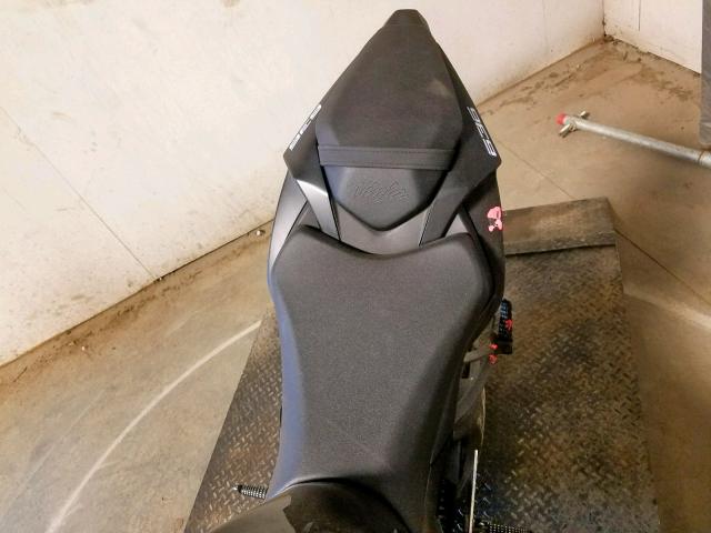 JKBZXJH1XKA000404 - 2019 KAWASAKI ZX636 K BLACK photo 6