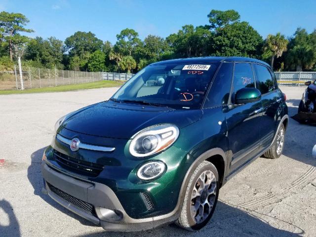 ZFBCFADH6EZ017652 - 2014 FIAT 500L TREKK GREEN photo 2