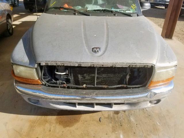 1B7GL22XXYS736844 - 2000 DODGE DAKOTA SILVER photo 7