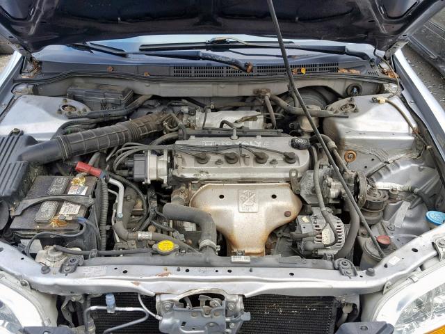 1HGCF8643WA023507 - 1998 HONDA ACCORD DX SILVER photo 7