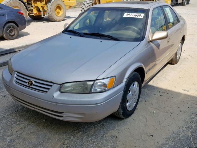 4T1BG22K4WU238851 - 1998 TOYOTA CAMRY CE BEIGE photo 2