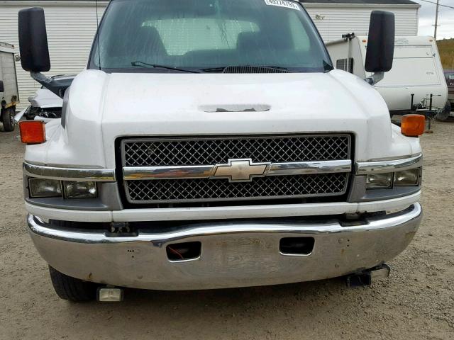 1GBE5C1255F533432 - 2005 CHEVROLET C5500 C5C0 WHITE photo 9