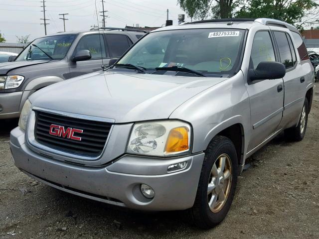 1GKET12S556168694 - 2005 GMC ENVOY XUV SILVER photo 2